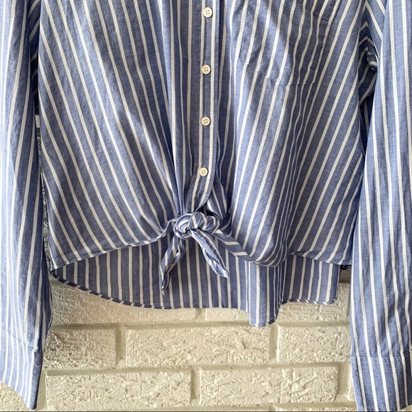 J. Crew Long Sleeve Front Tie Knot Blue Size Large - Picture 2 of 8